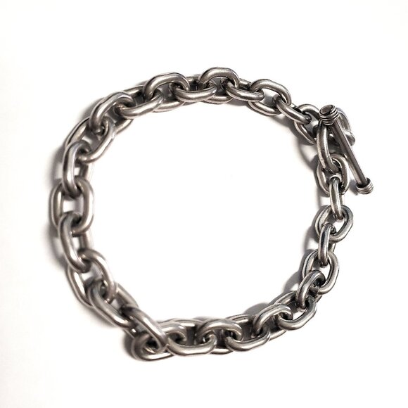 Jewelry - Special TONIGHT * HOST PICK * ARTISAN Bracelet SILVER with TOGGLE CLASP